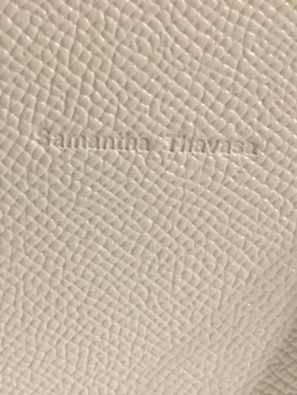 Samantha Thavasa x Fred Segal White Leather Handbag, Zipper Closure & Lock Charm - Picture 3 of 9